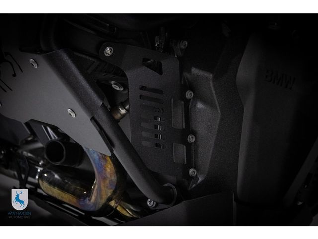 bmw - r-1300-gs-adventure-triple-black
