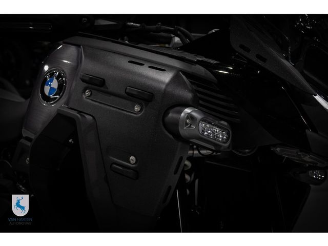 bmw - r-1300-gs-adventure-triple-black