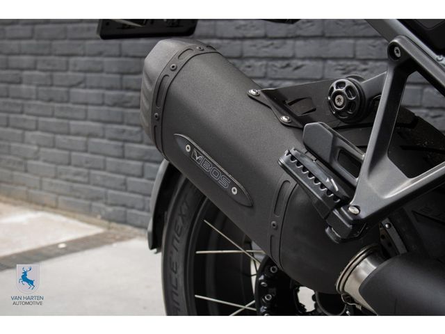 bmw - r-1300-gs-adventure-triple-black