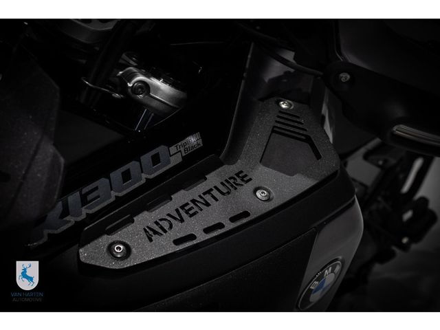 bmw - r-1300-gs-adventure-triple-black