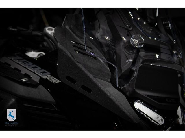 bmw - r-1300-gs-adventure-triple-black