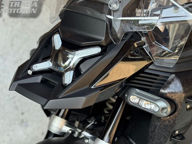 bmw - r-1300-gs-adventure-triple-black