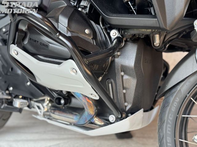 bmw - r-1300-gs-adventure-triple-black
