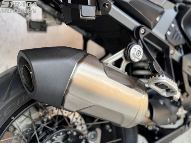 bmw - r-1300-gs-adventure-triple-black