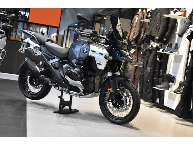 bmw - r-1300-gs-triple-black