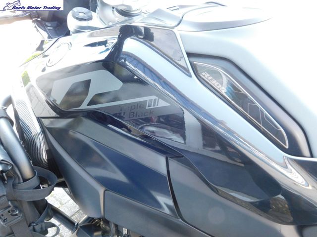 bmw - r-1300-gs-triple-black