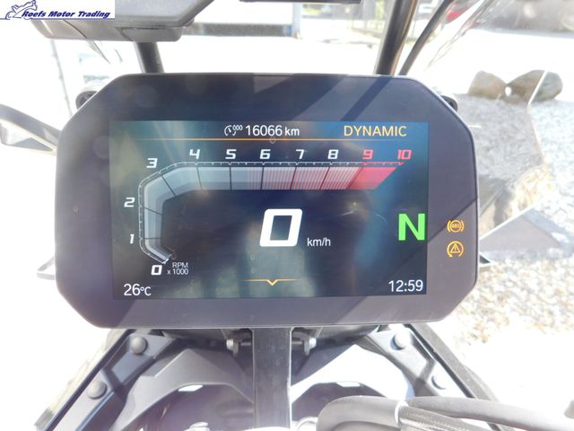bmw - r-1300-gs-triple-black
