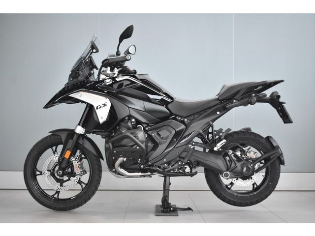 bmw - r-1300-gs-triple-black