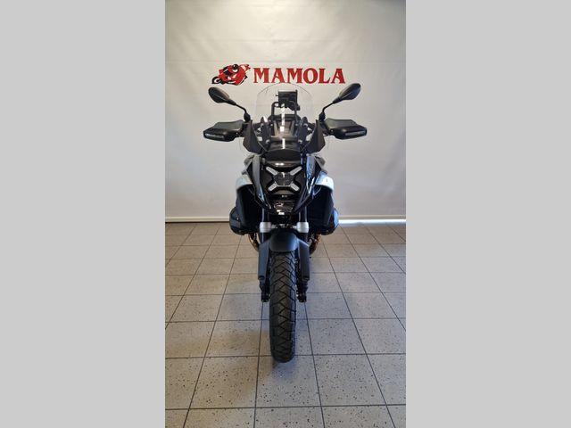 bmw - r-1300-gs-triple-black