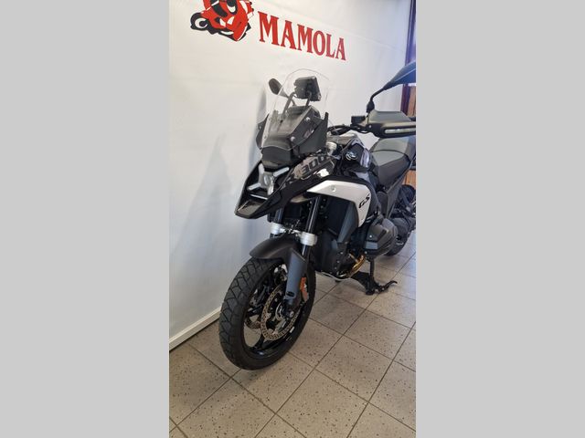 bmw - r-1300-gs-triple-black