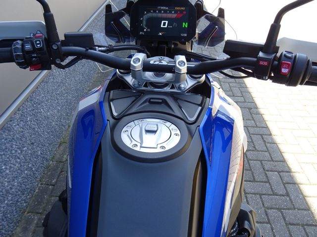 bmw - r-1300-gs-trophy