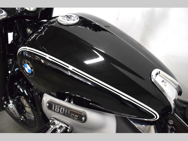 bmw - r-18