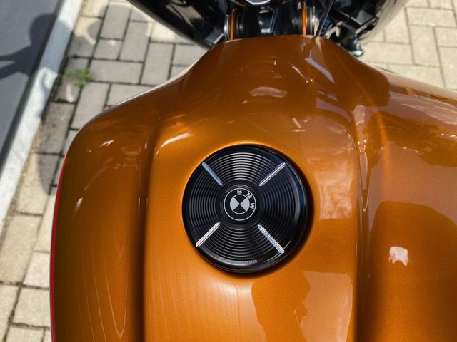 bmw - r-18