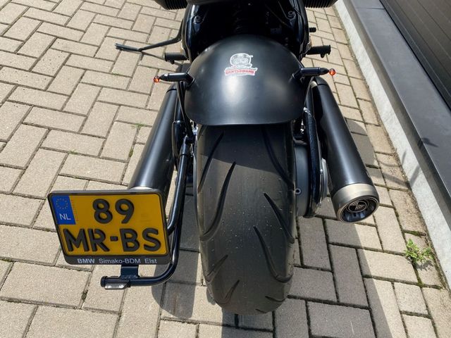 bmw - r-18