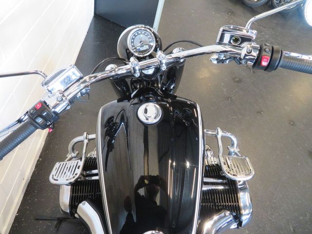 bmw - r-18
