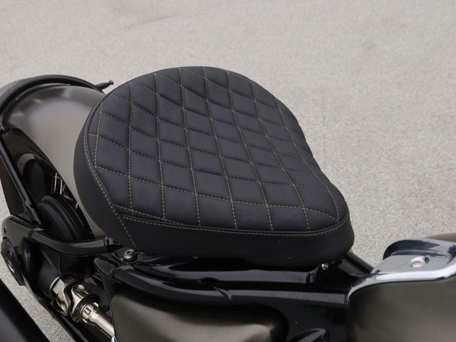 bmw - r-18