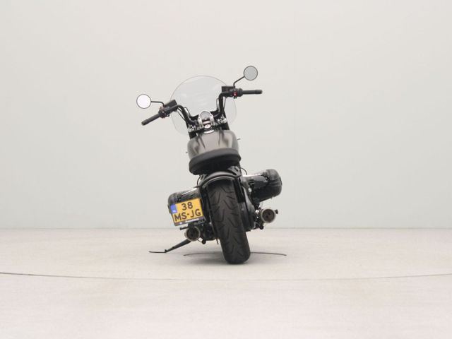bmw - r-18