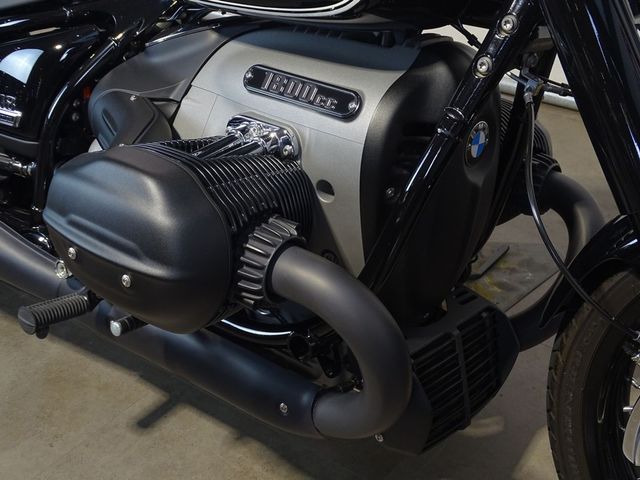 bmw - r-18-classic