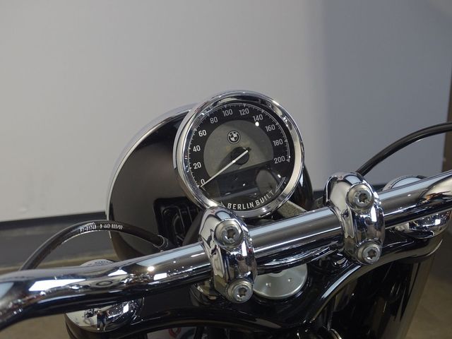 bmw - r-18-classic