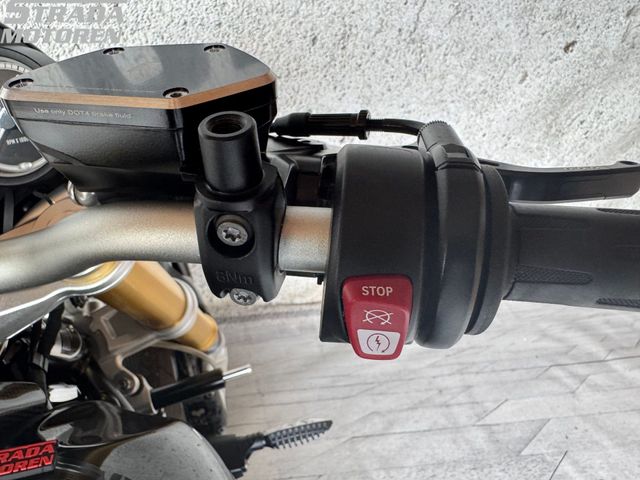 bmw - r-nine-t