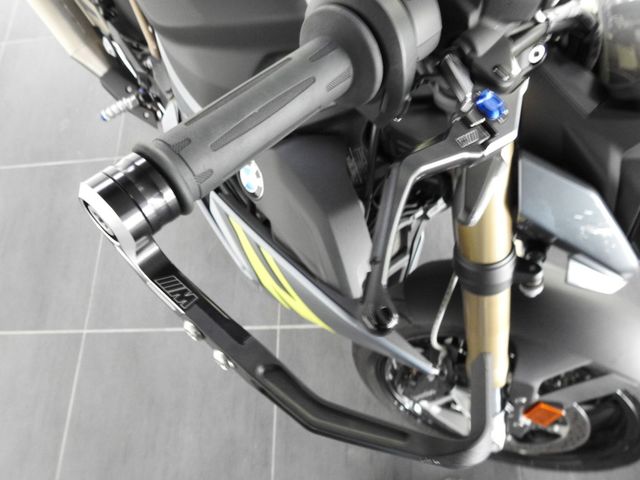 bmw - s-1000-r