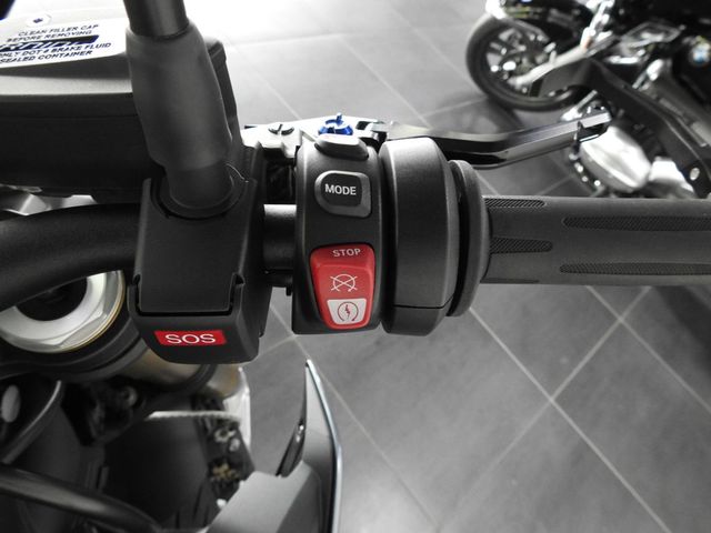 bmw - s-1000-r