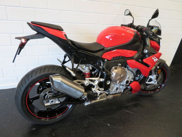 bmw - s-1000-r