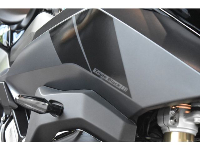 bmw - s-1000-xr