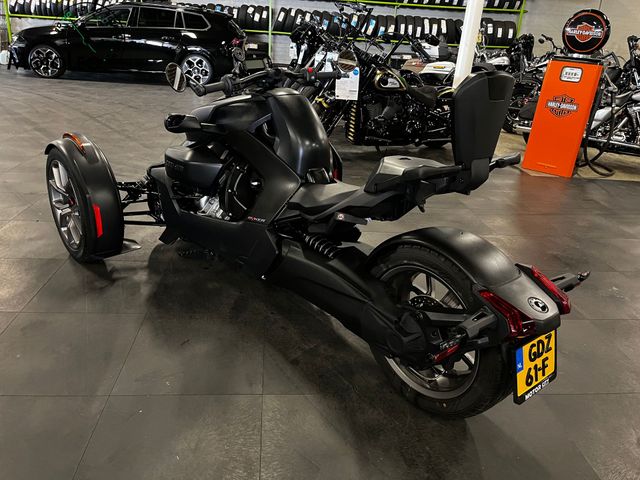can-am - ryker-900