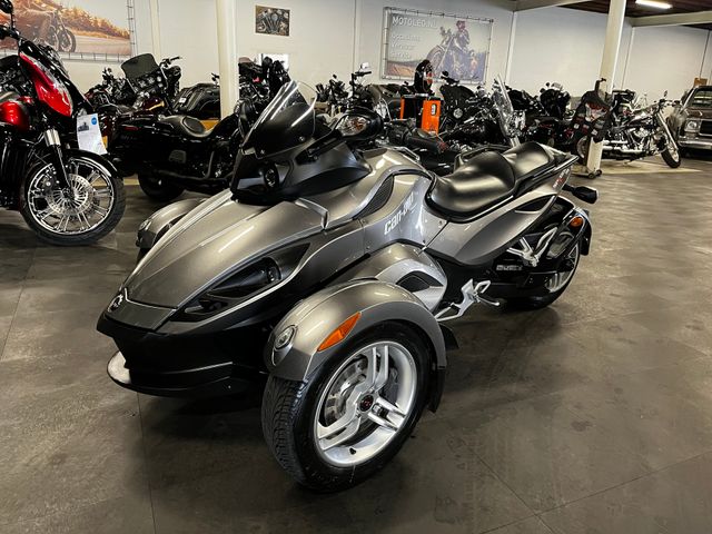 can-am - spyder-rs