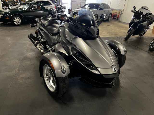 can-am - spyder-rs