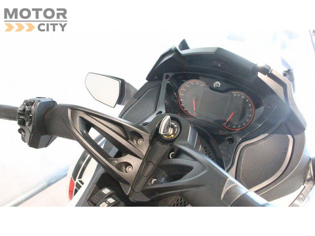 can-am - spyder-st