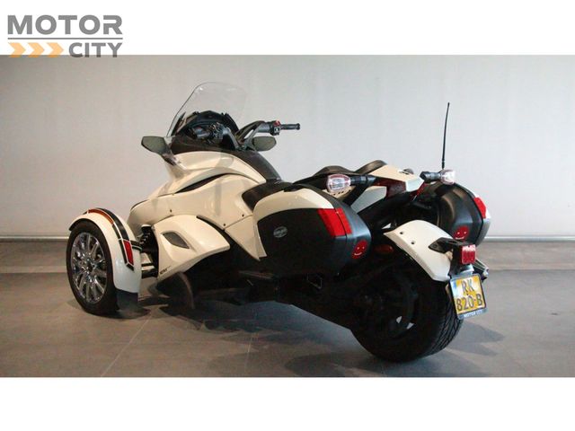 can-am - spyder-st
