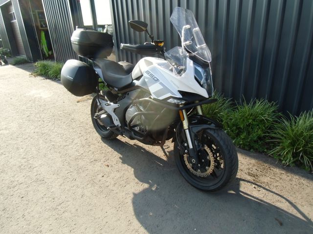 cfmoto - 650-mt