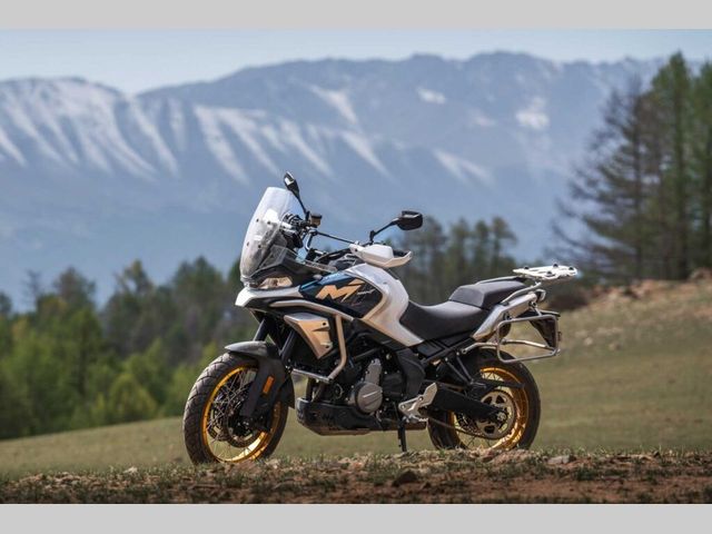 cfmoto - 700-mt-adventure