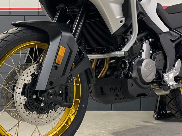 cfmoto - 700-mt-adventure