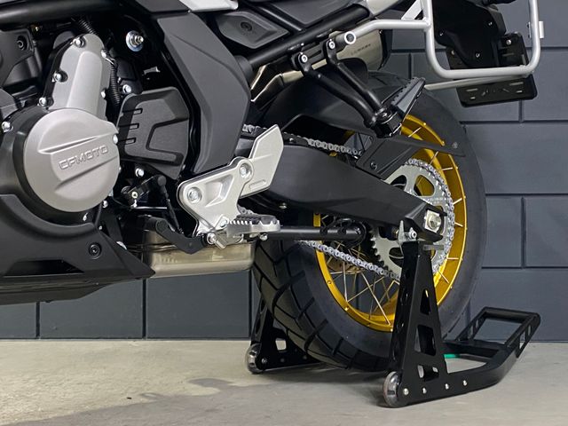 cfmoto - 700-mt-adventure