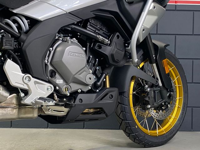 cfmoto - 700-mt-adventure