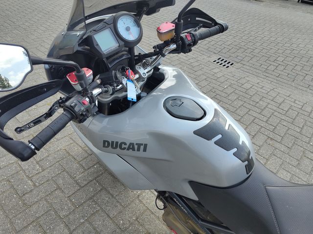 ducati - 1000-ds-multistrada