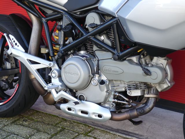 ducati - 1000-ds-multistrada