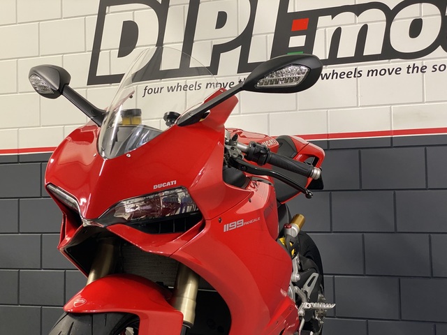 ducati - 1199-panigale