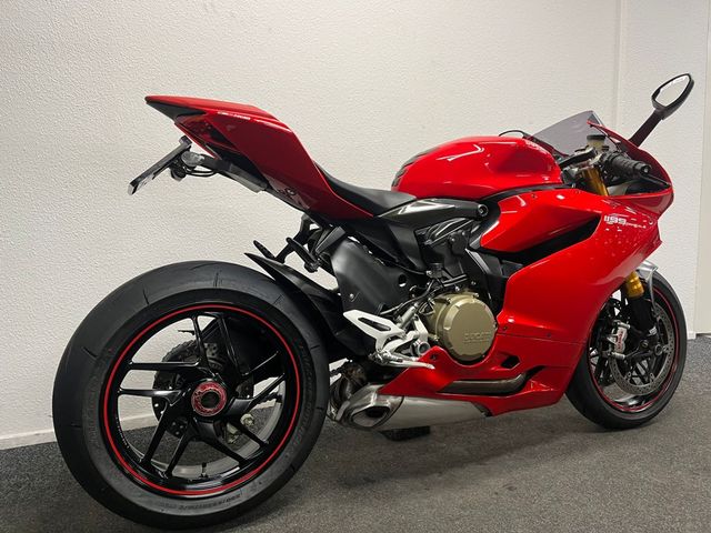 ducati - 1199-panigale