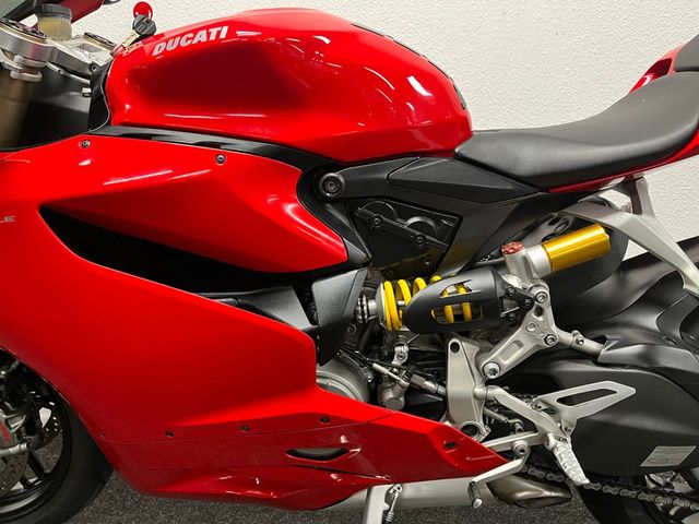 ducati - 1199-panigale