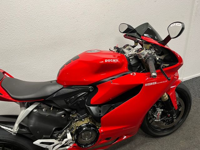 ducati - 1199-panigale