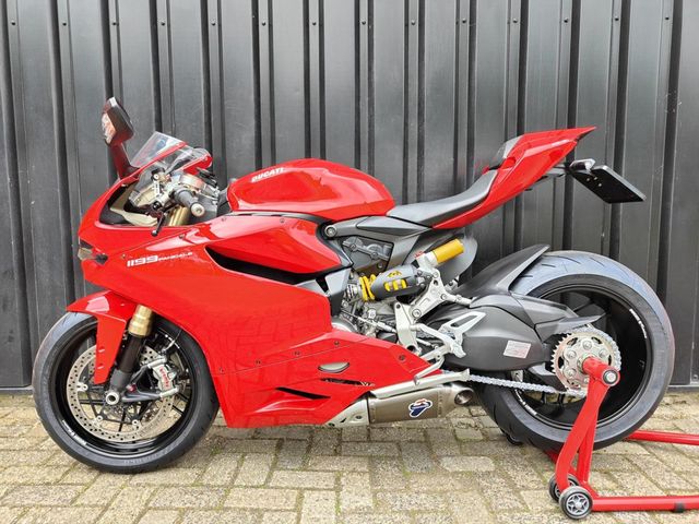 ducati - 1199-panigale