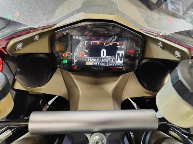 ducati - 1199-panigale