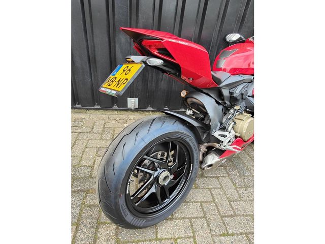 ducati - 1199-panigale