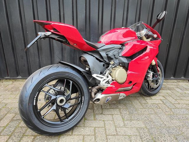 ducati - 1199-panigale