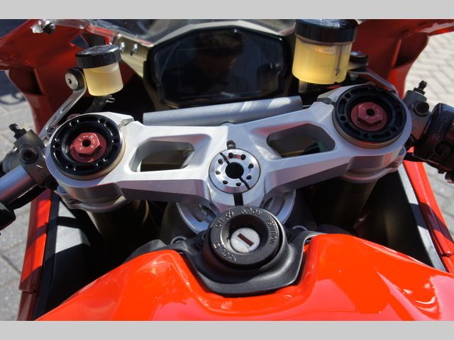 ducati - 1199-panigale