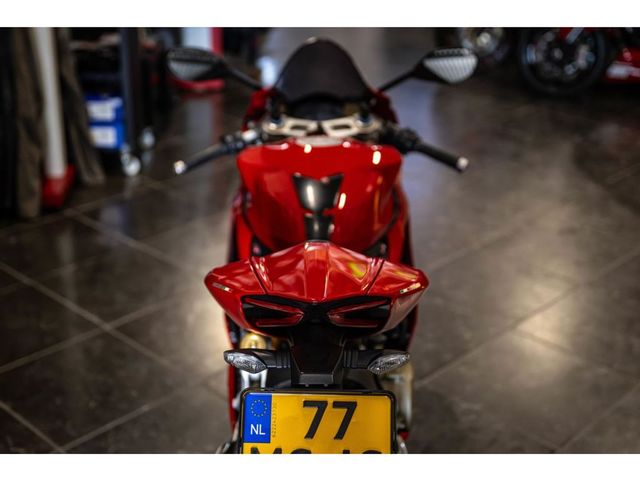 ducati - 1199-panigale-s